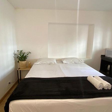 Studios E Quartos Privativos Na Chacara Santo Antonio São Paulo Exteriör bild