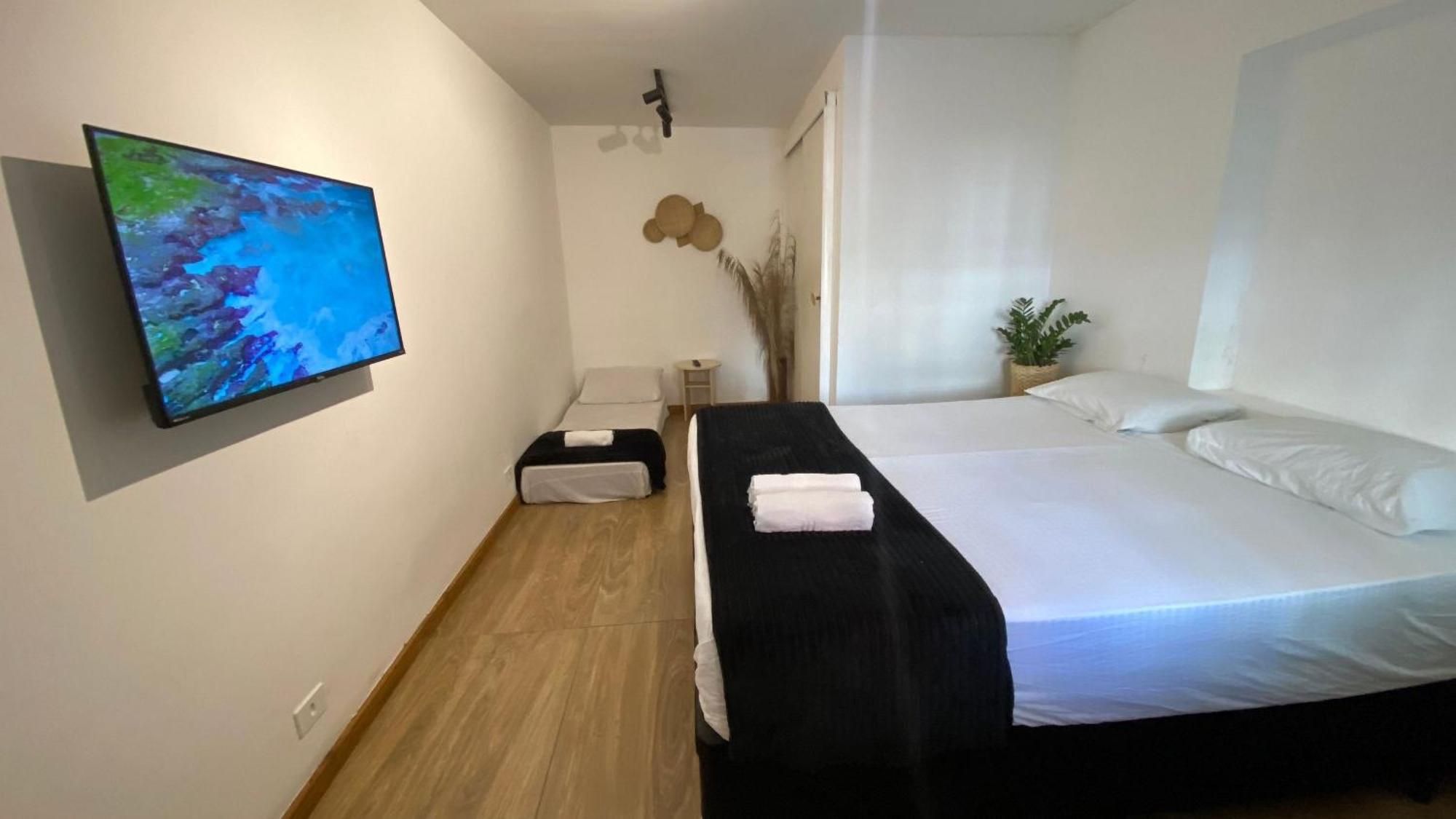 Studios E Quartos Privativos Na Chacara Santo Antonio São Paulo Exteriör bild